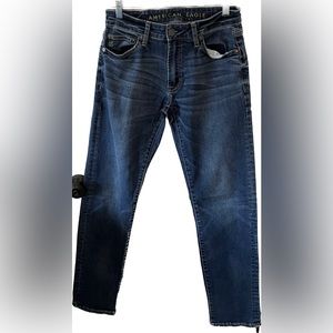 American Eagle Blue Jeans. Size 29x32. Color Blue